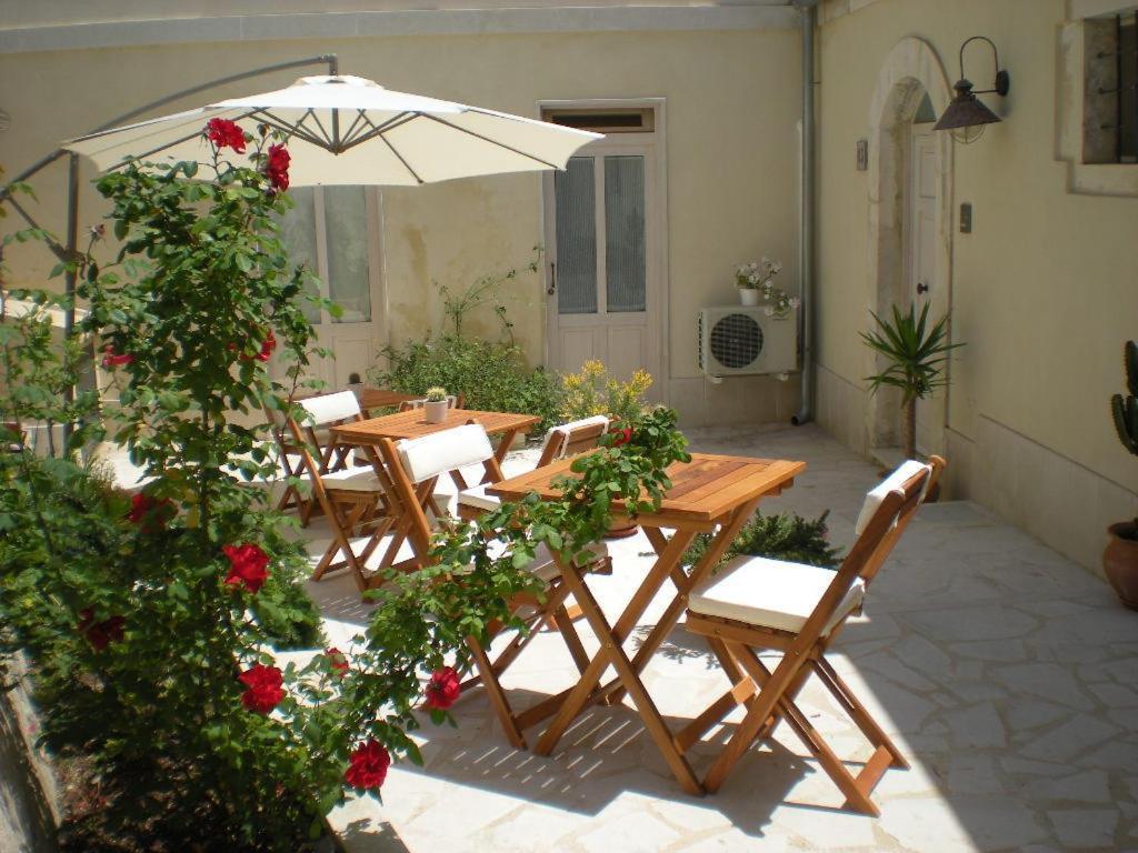 Chicchi Di Melograno Bed & Breakfast Modica Dış mekan fotoğraf